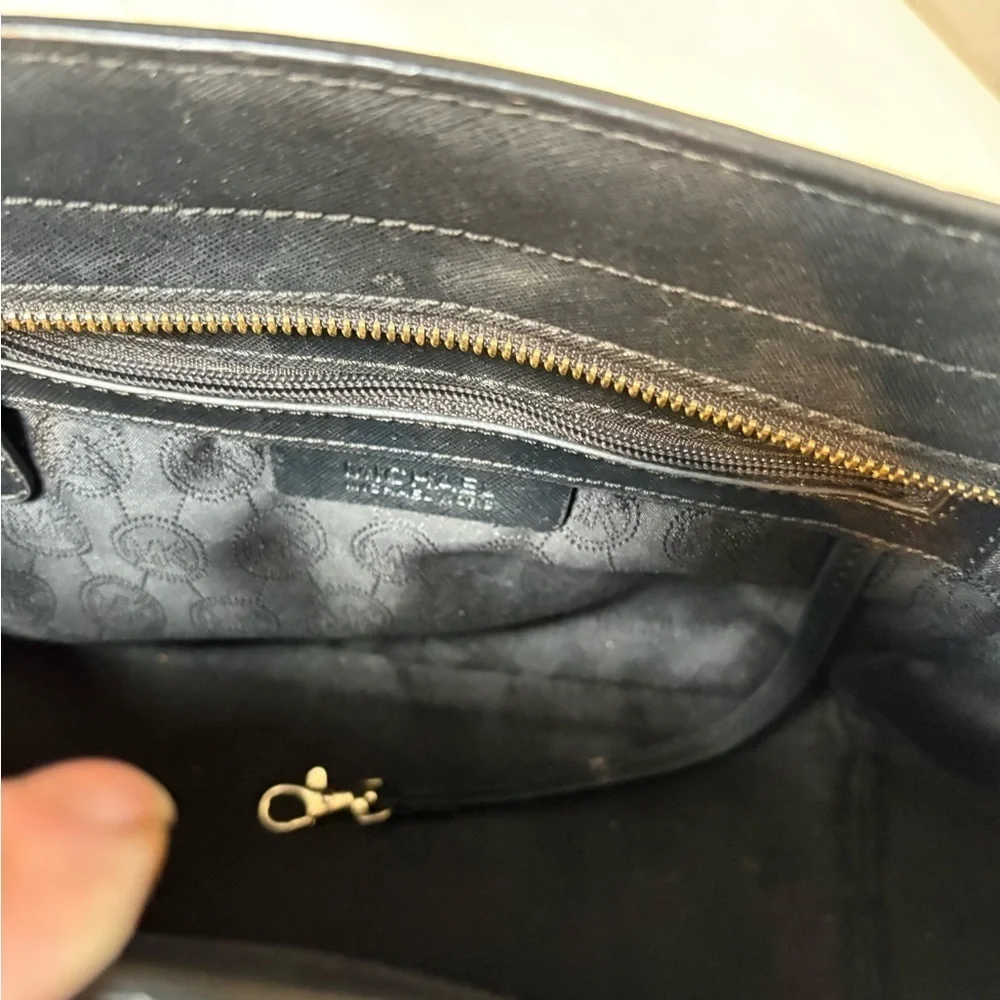 Michael Kors Black Selma Saffiano Leather Satchel